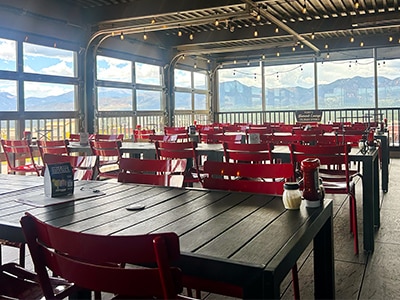 Parry's InterQuest - Summit Lounge